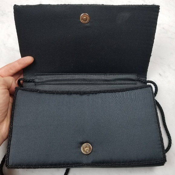 Multicolored Sequined Purse - Picture 6 of 8